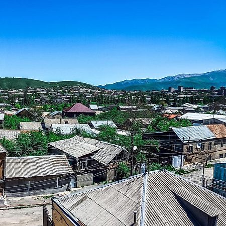 Apart Hotel Sayat-Nova Vanadzor Buitenkant foto